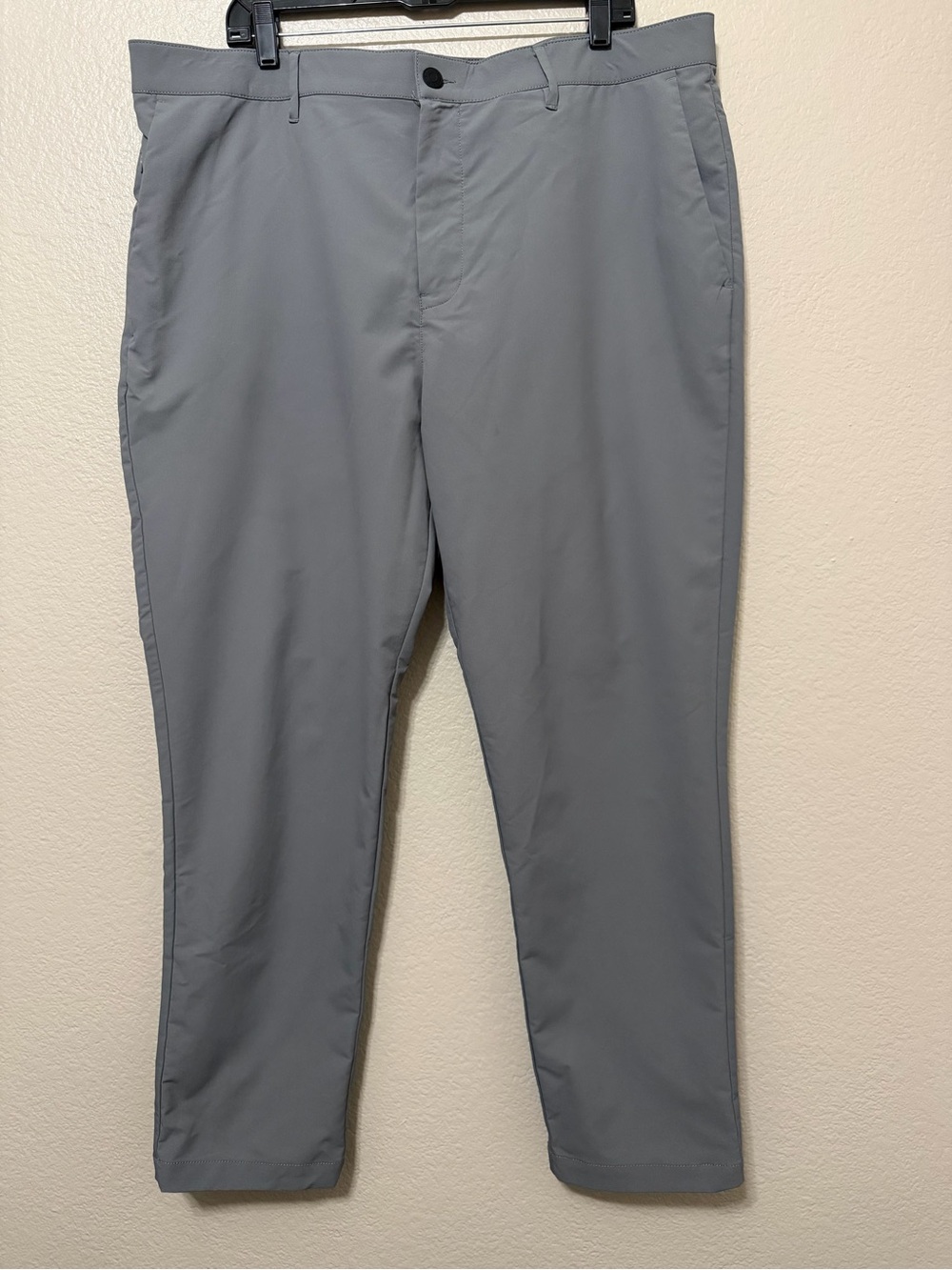 Banana Republic Men'Golf Pants Flat Grey 40x30 Slim Tapered Lightweight Casual